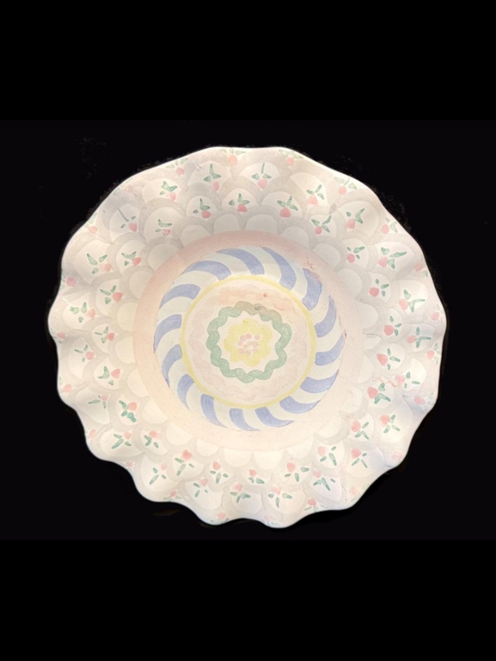 1995 MacKenzie-Childs Stoke Gabriel 9" Fluted Ruffled Plate Faded